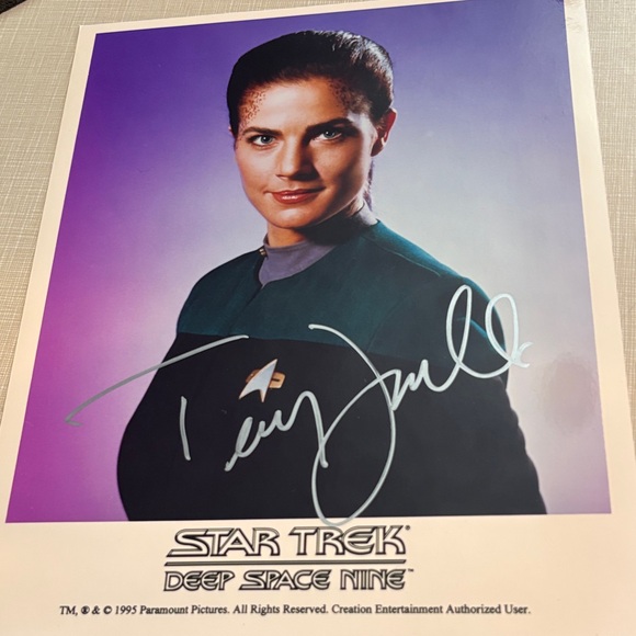 Star Trek Deep Space Nine Autographed Photo of Terry Farrell